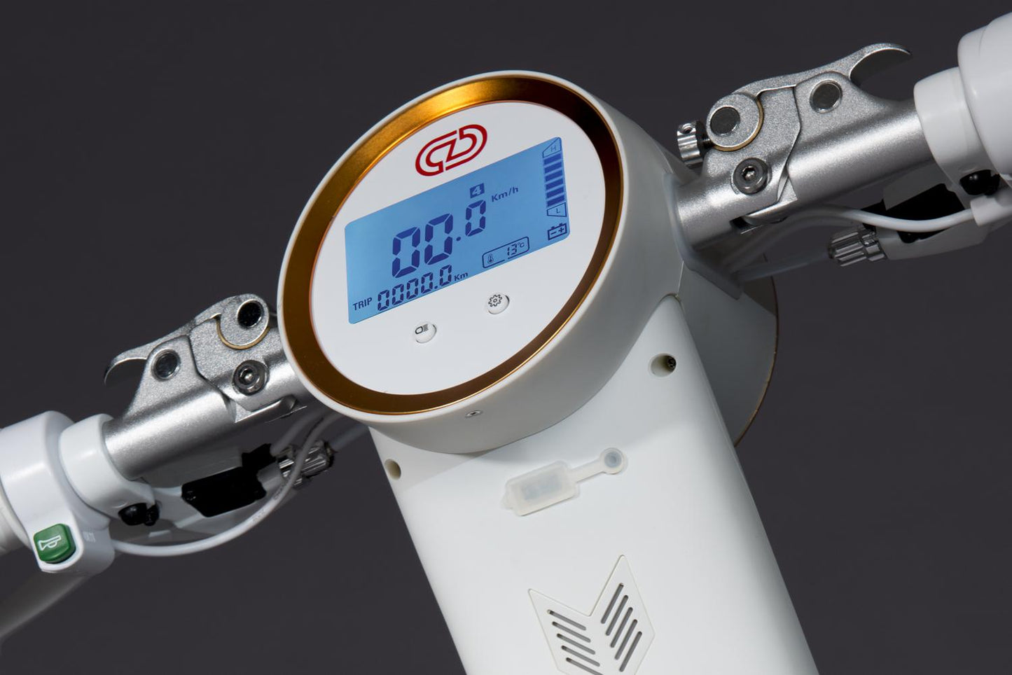 Cruzaa Carbon White Electric Scooter With Built-in Speakers & Bluetooth
