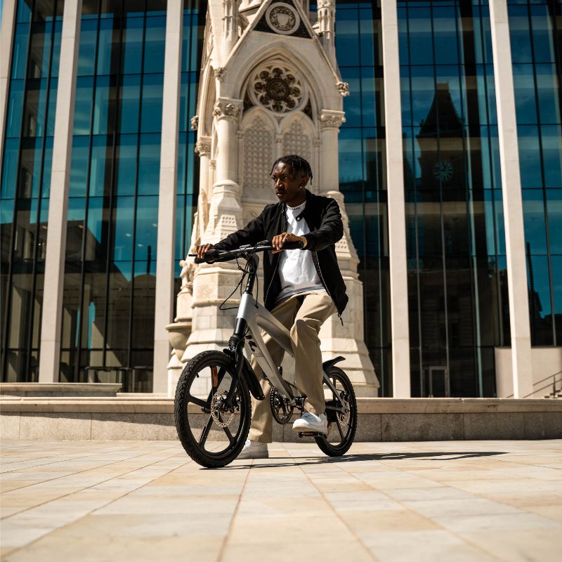 Cruzaa E-Bike Gun Metal