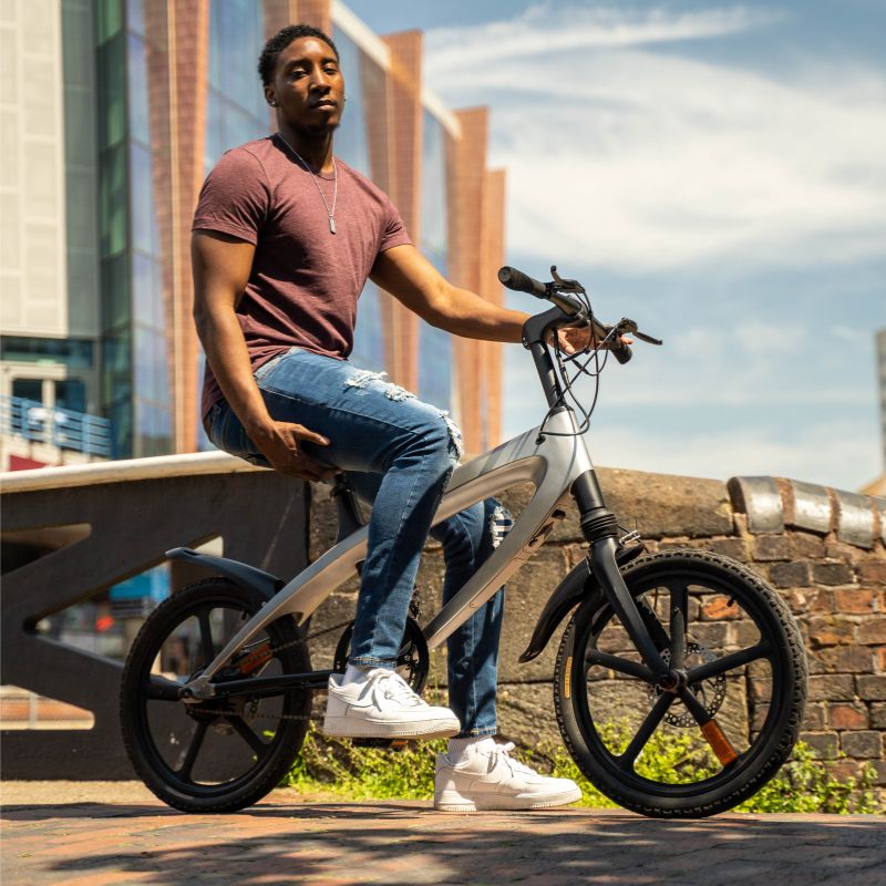 Cruzaa E-Bike Racing White